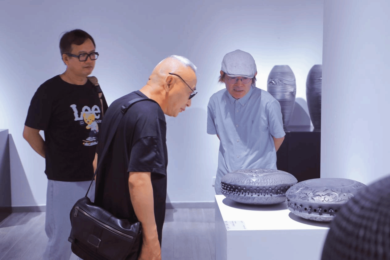 2024“龙山黑陶”现代艺术作品巡展（上海站）开幕式及学术研讨会在上海青藤美术馆举行