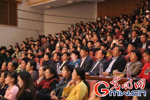 “高雅艺术进校园”活动走进山东艺术学院